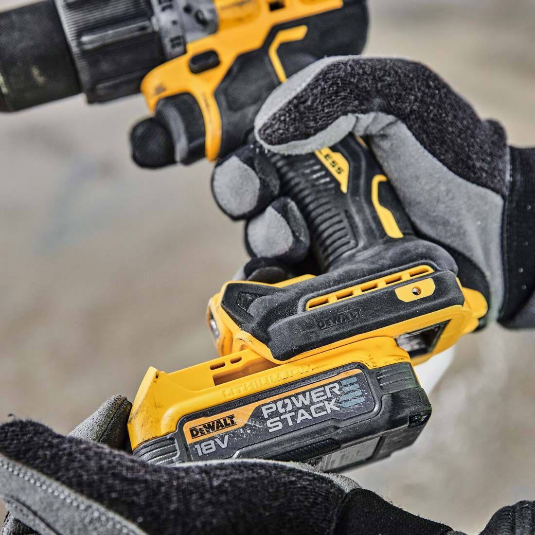 DeWalt DCD805P2T-GB 18V XR Cordless Brushless Combi Hammer Drill, 2x 5Ah, Charger & Case