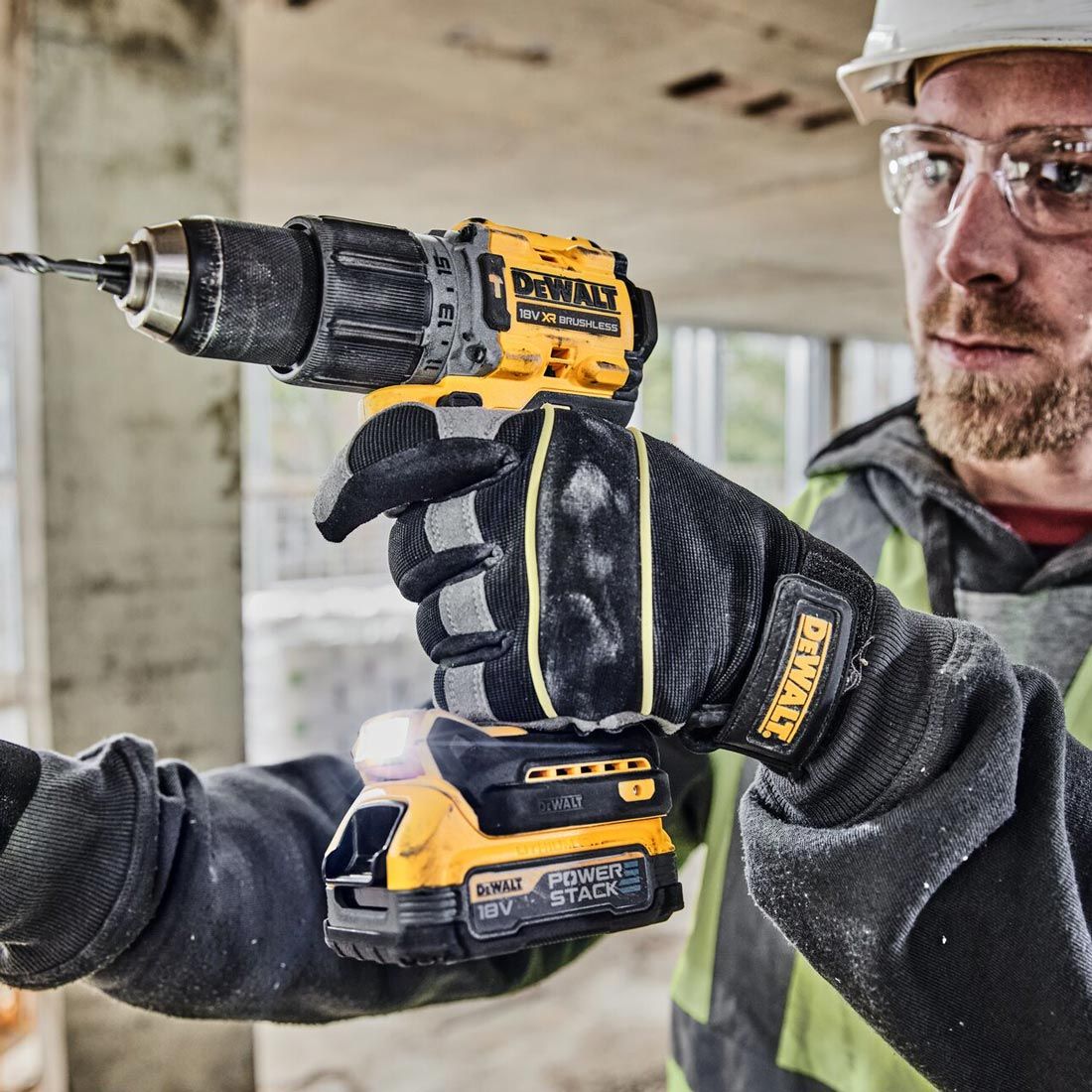 DeWalt DCD805P2T-GB 18V XR Cordless Brushless Combi Hammer Drill, 2x 5Ah, Charger & Case